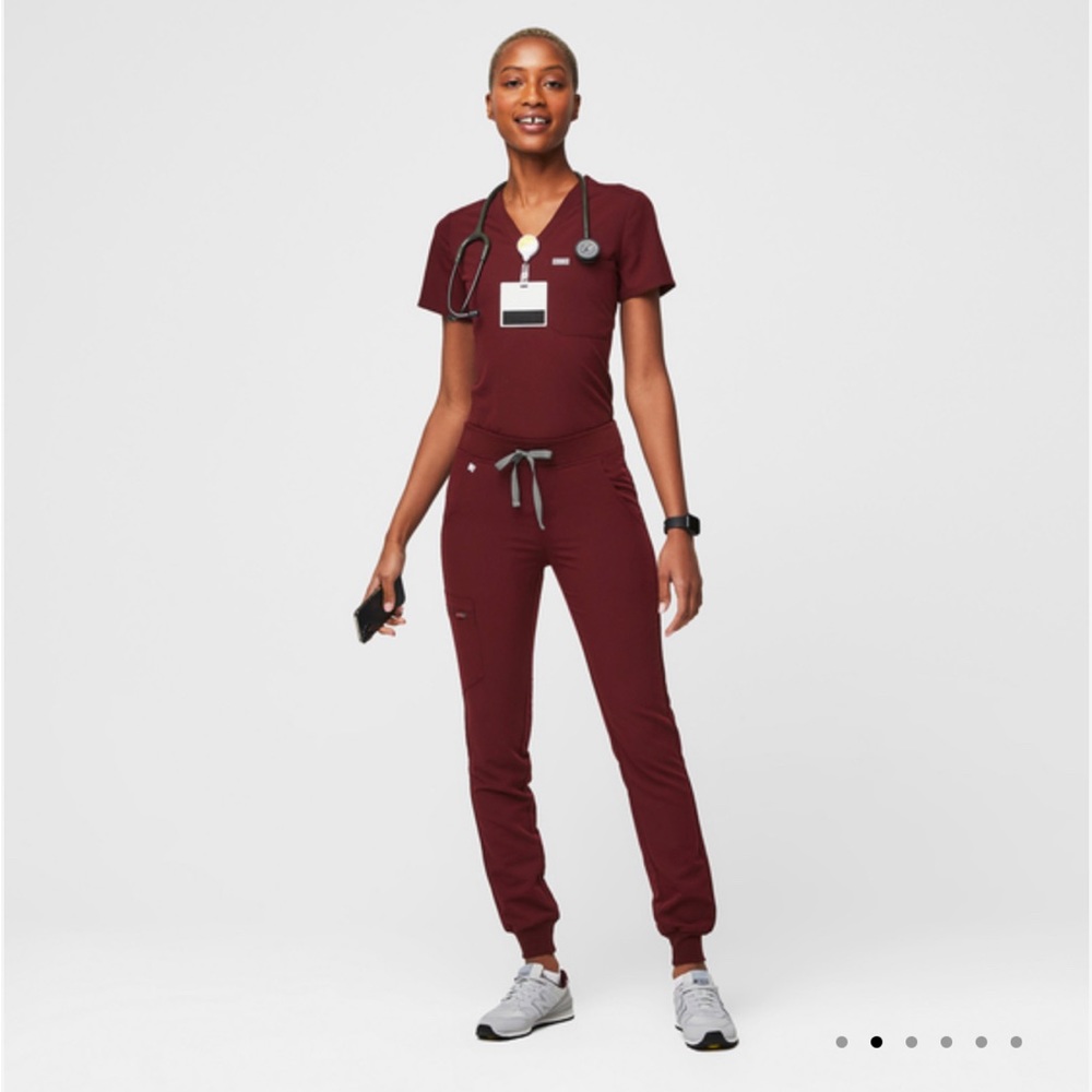 Burgundy Figs Scrub Set